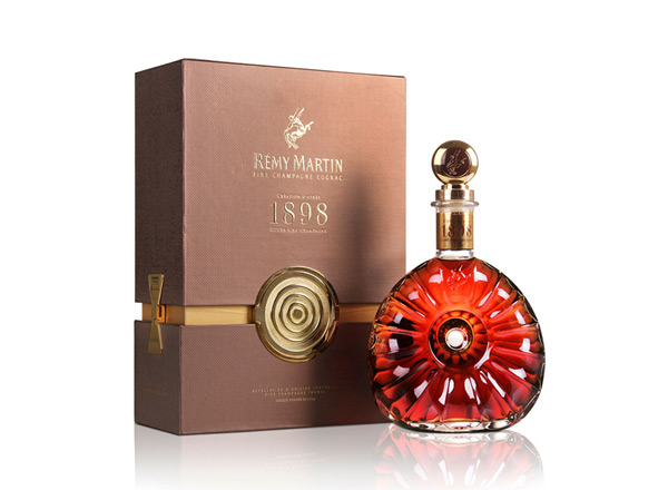 绥化回收人头马1898（RémyMartin Vintage）优质香槟区干邑白兰地洋酒行情价格